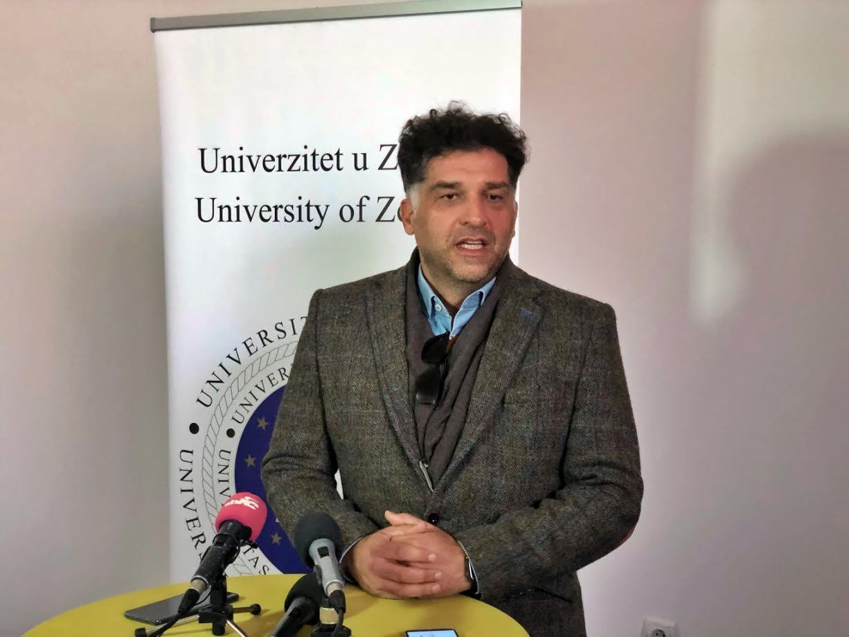 Danis Tanović dobio počasni doktorat: Nisam siguran da će za 20 godina univerziteti postojati na način kako postoje danas