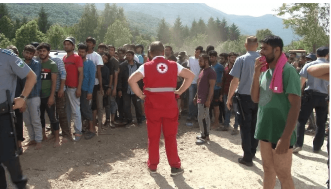 Crveni križ KS počinje akciju prikupljanja odjeće i obuće za migrante