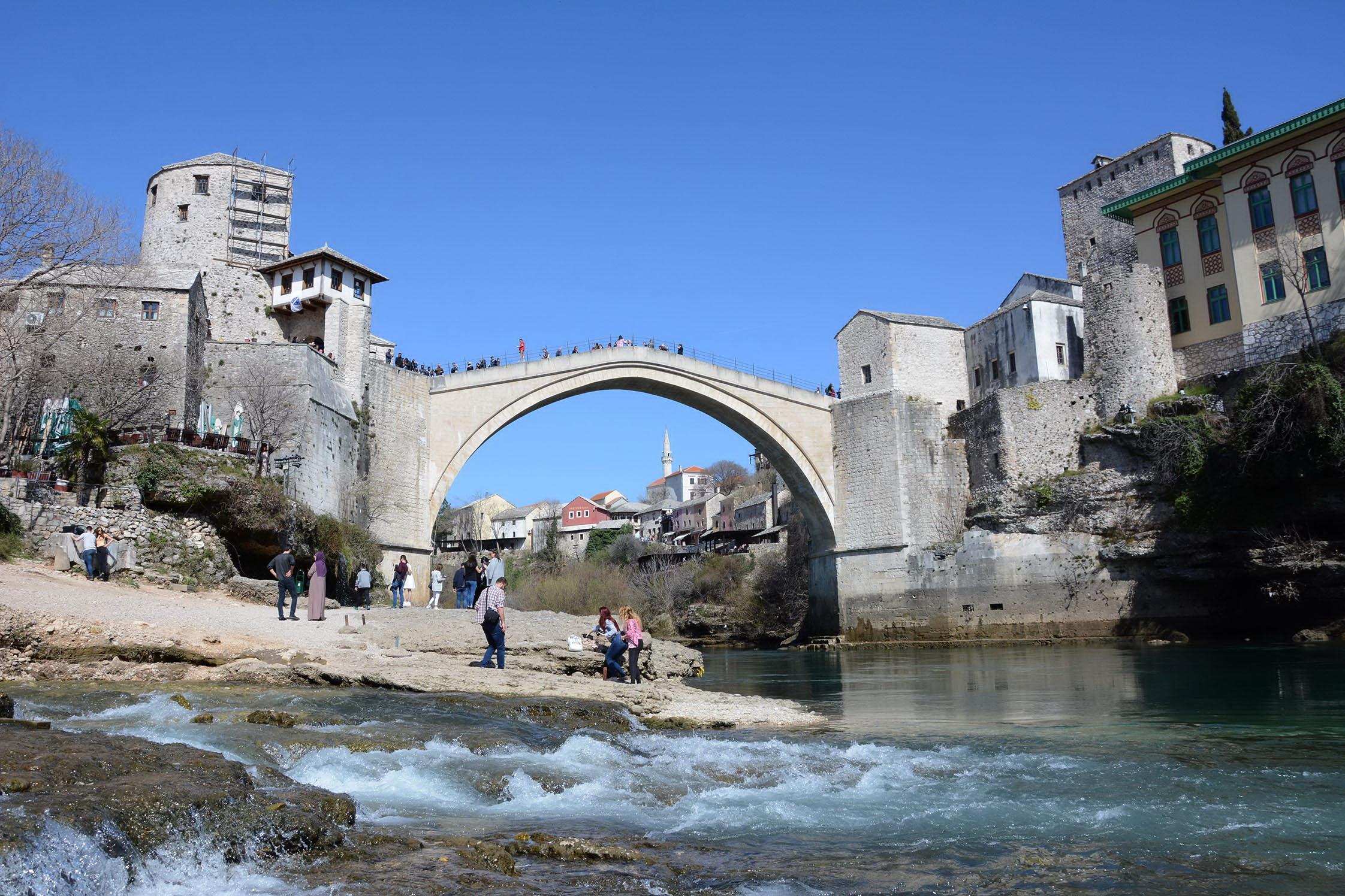 Plato ispod Starog mosta u Mostaru imat će novo ruho