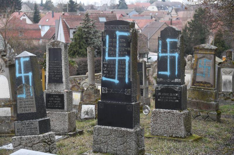 U blizini Strazbura vandali oskrnavili 107 grobova Jevreja