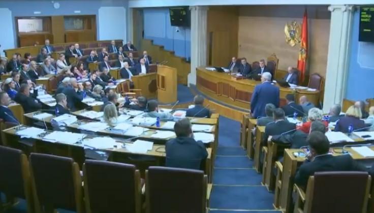 Poslanici Skupštine Crne Gore raspravljaju o Prijedlogu zakona o slobodi vjere - Avaz