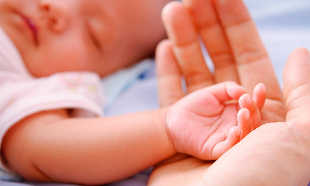 Na današnji dan: Rođena prva američka "beba iz epruvete"