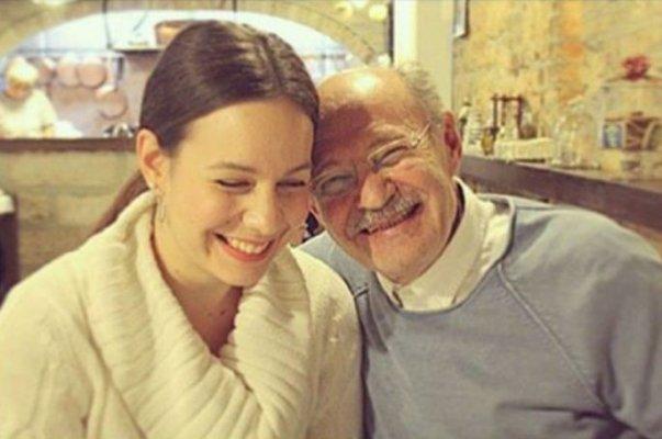 Dok se legendarni glumac bori s teškom bolesti: Porodica Mustafe Nadarevića je u dobrom raspoloženju