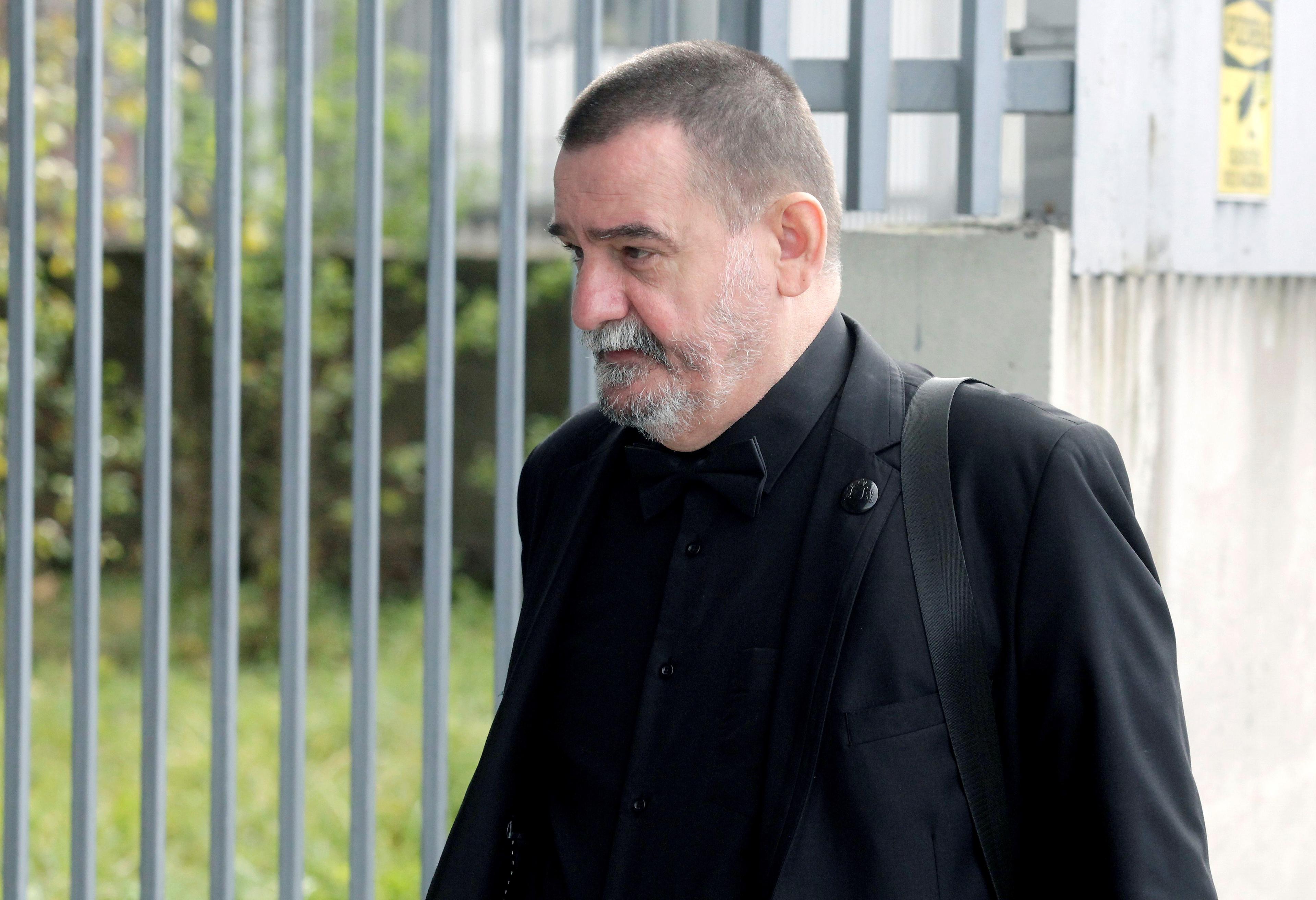 Naređeno privođenje: Optuženi tužilac Mihajlović nije došao na suđenje jer ne može voziti noću