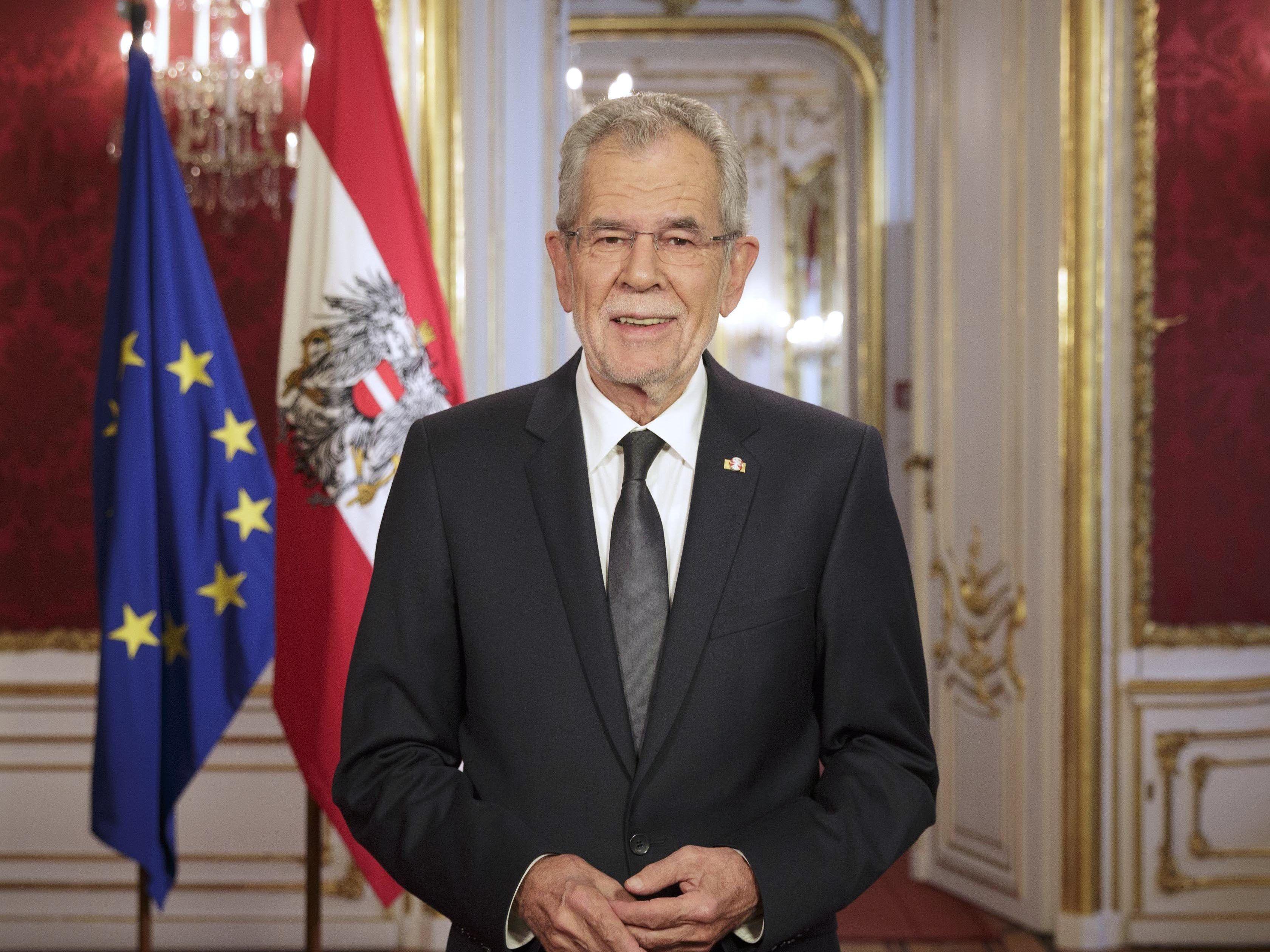 Austrijski predsjednik otkrio šta se nalazi iza crvenih vrata u sobi Marije Terezije