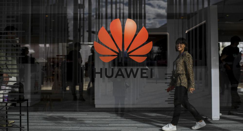 Šamar Vašingtonu iz Londona: 5G mrežu u Britaniji će ipak graditi "Huawei"