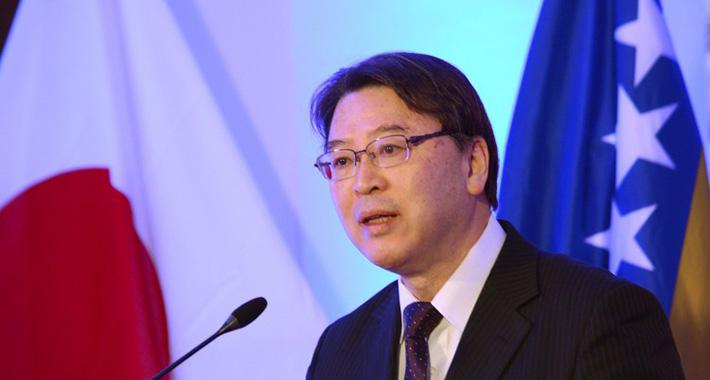 Ambasador Sakamoto potpisao četiri ugovora za obnovu škola i domova zdravlja