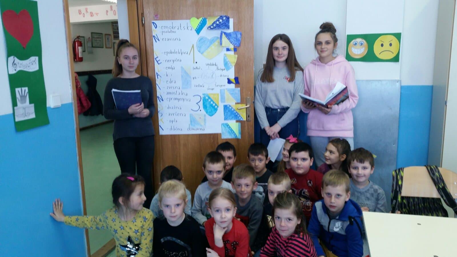 Učenici s nastavnicima svečano obilježili Dan nezavisnosti BiH