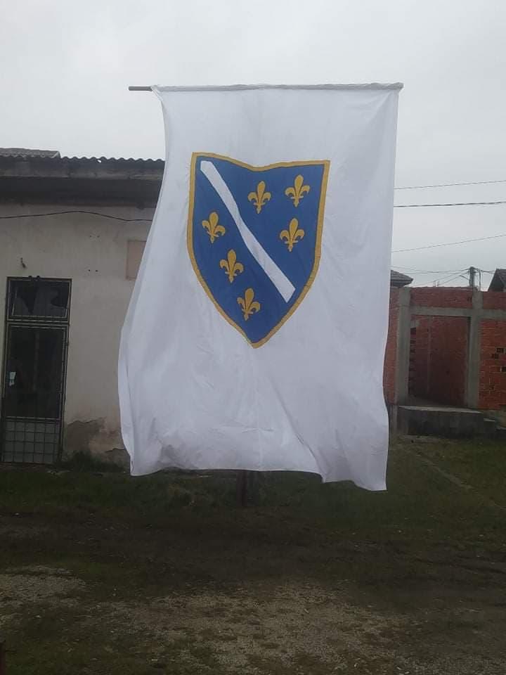 Postavljena zastava u Novom Šeheru - Avaz