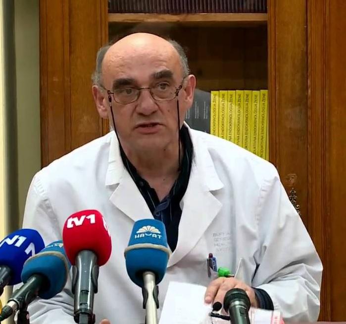 Imunolog dr. Karamehić za "Avaz": Borimo se s ubicom, a distanca je zaštita