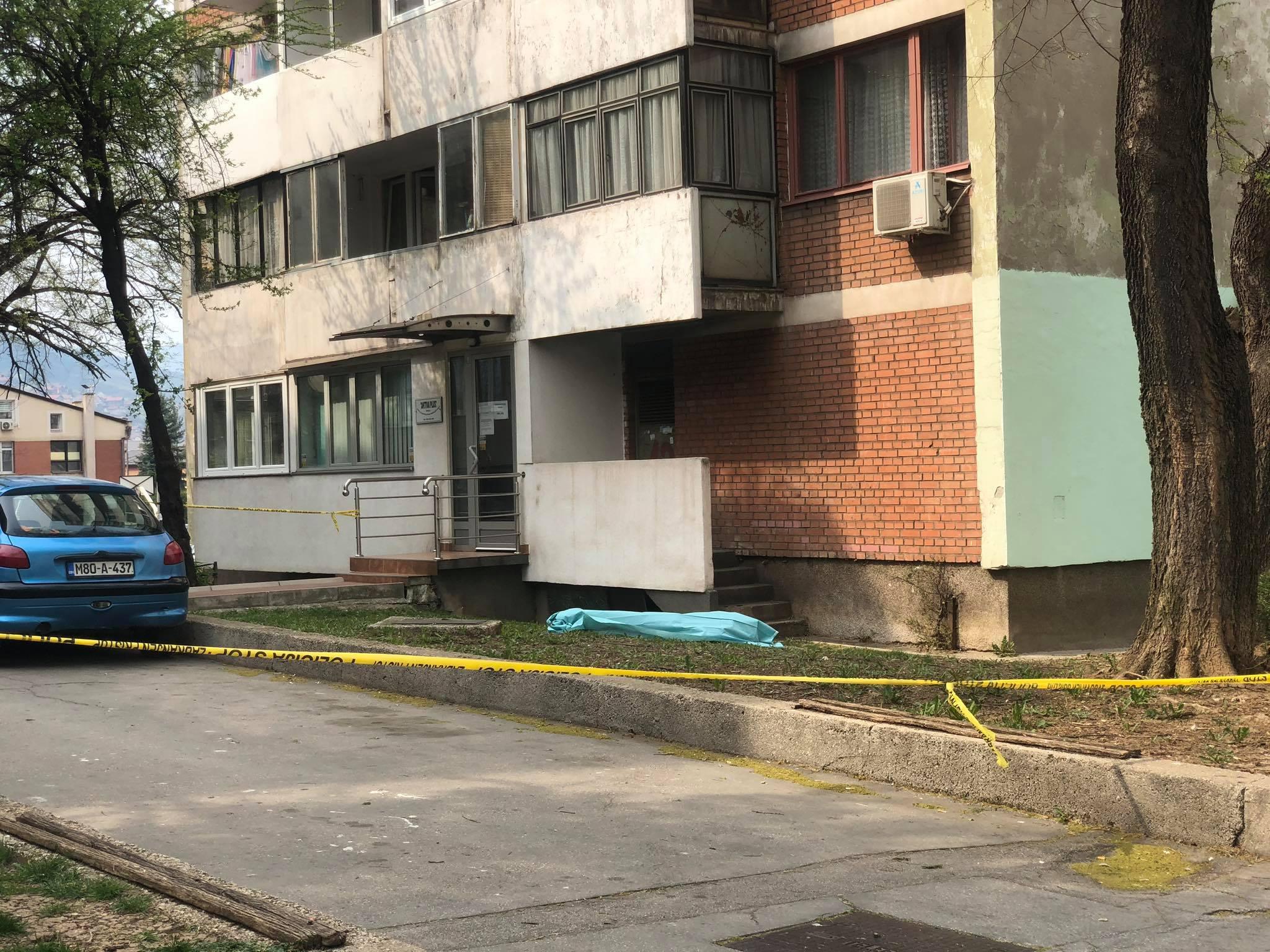 Samoubistvo u Zenici: Žena skočila u smrt sa 7. sprata zgrade?