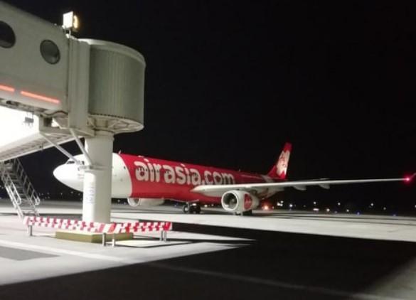 Sletio avion s deset tona pomoći iz Malezije