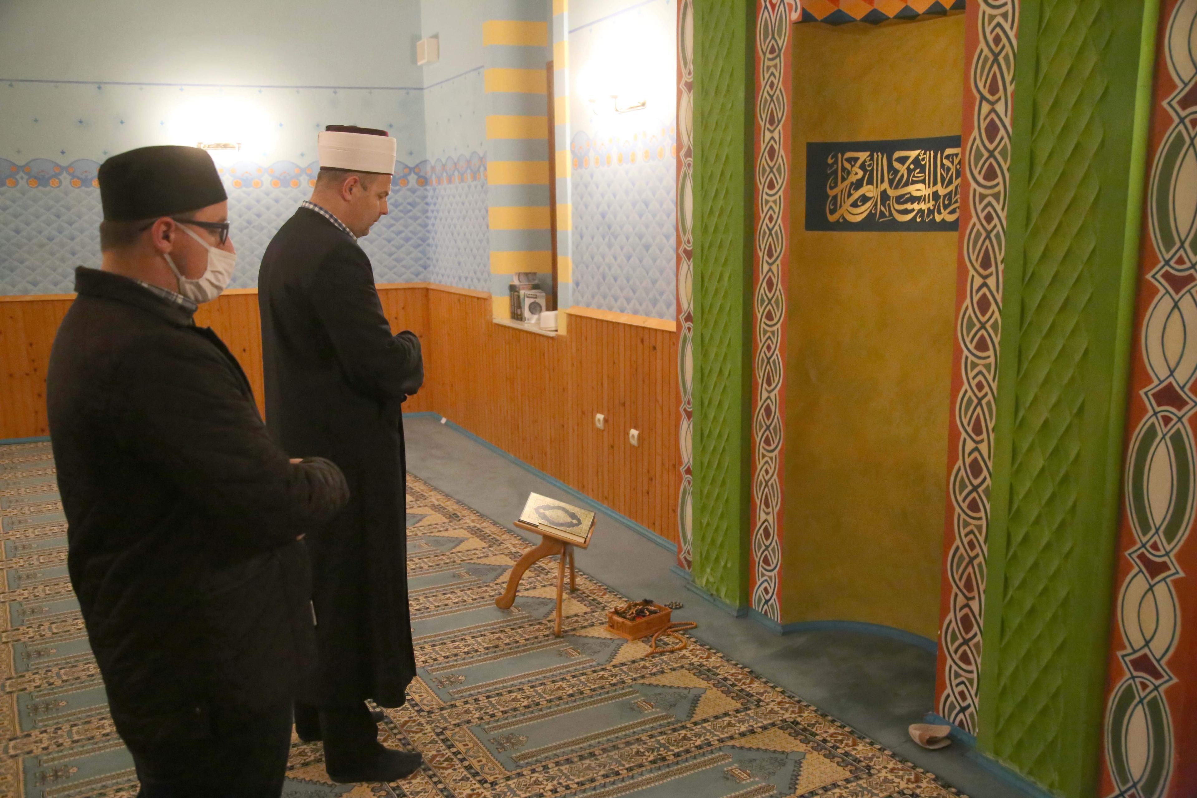 Klanjana teravija u Osman-pašinoj džamiji