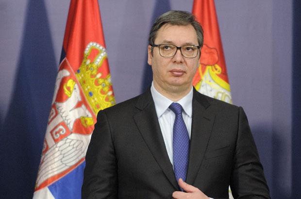 Aleksandar Vučić naredio hitnu upotrebu vojske u Šidu zbog migranata