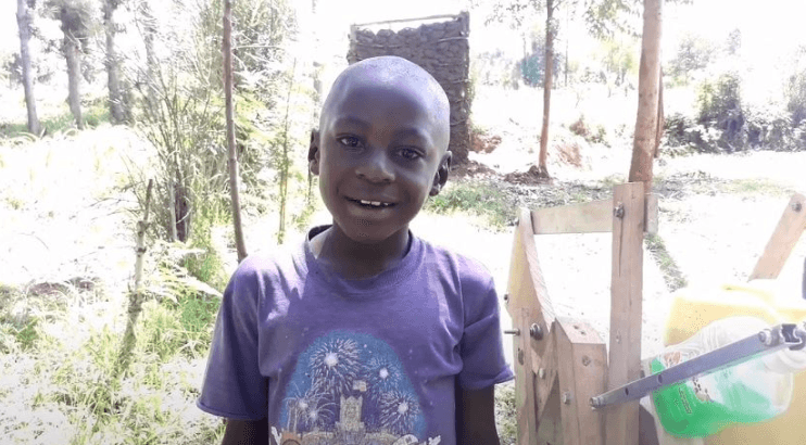 Mali Kenijac osmislio spravu za pranje ruku u borbi protiv korone