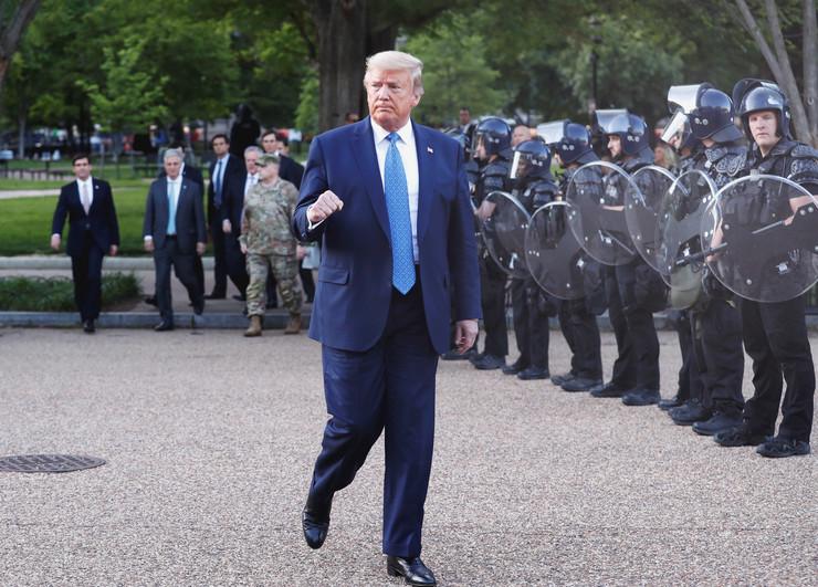 Tramp: Naredio sam povlačenje Nacionalne garde iz Vašingtona, sada je sve savršeno
