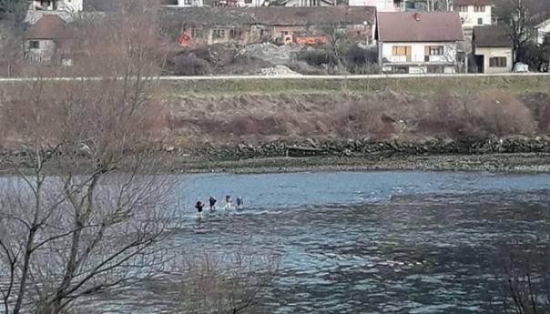 Migrant pri pokušaju ulaska u BiH nestao u rijeci Drini