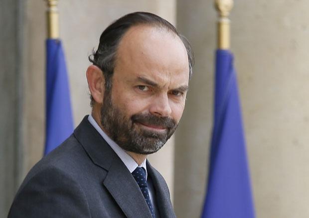 Pala vlada Francuske: Premijer podnio ostavku