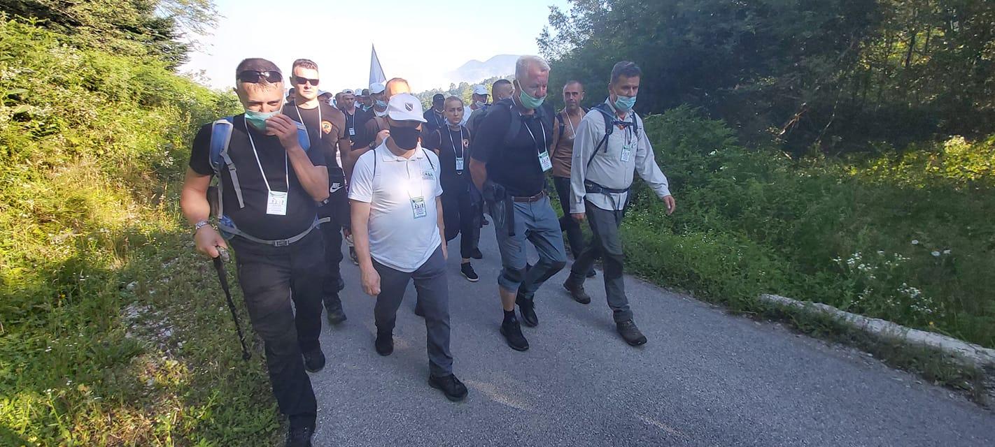 Novalić i Bukvarević pridružili se učesnicima Marša u Mravinjcima - Avaz