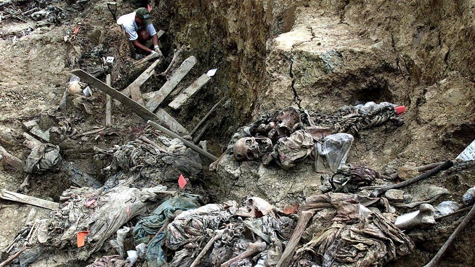 Ko su negatori genocida u Srebrenici