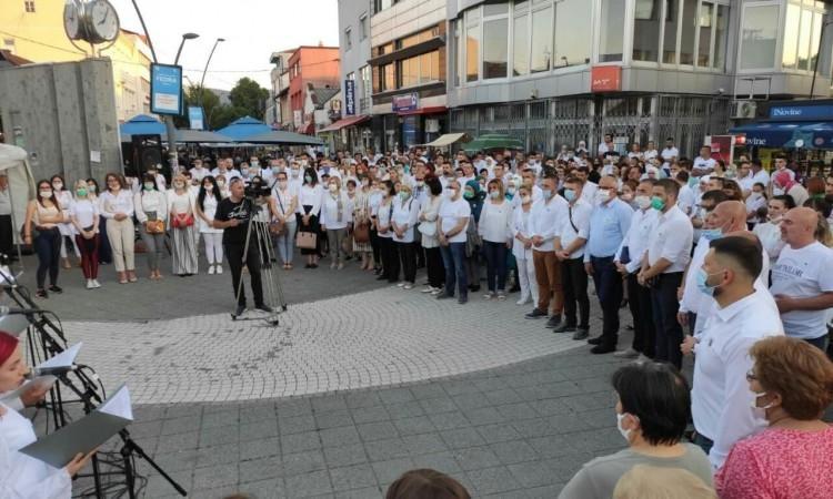 U Bugojnu protestna šetnja za nevino stradale Srebreničane