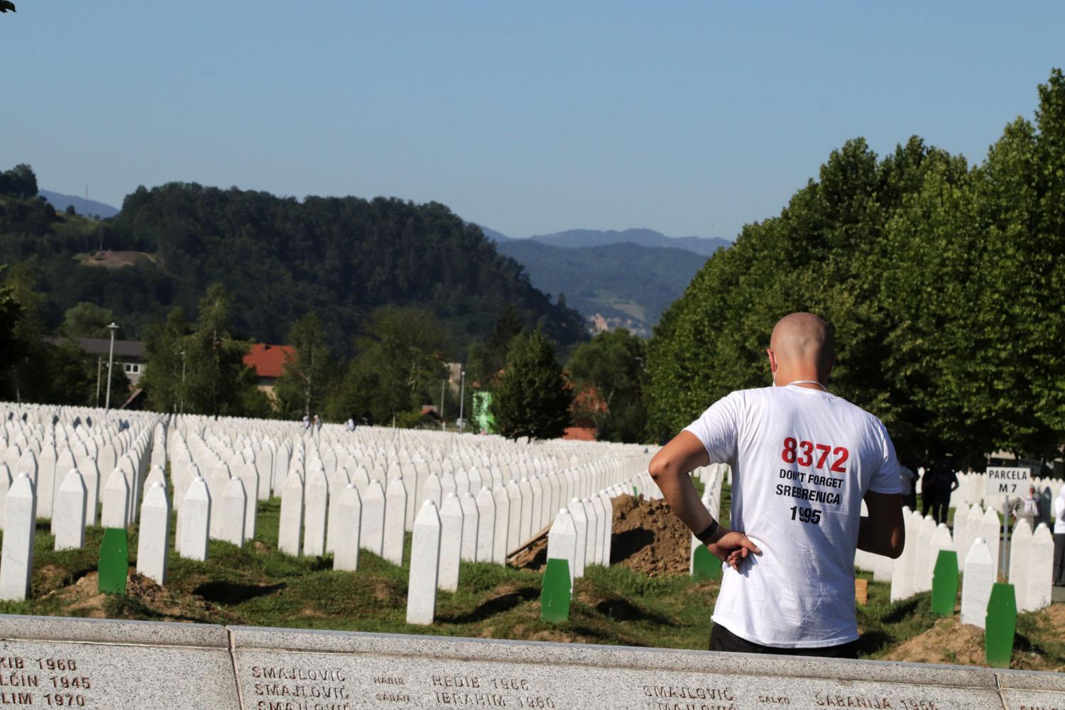 Danas dvadeseta kolektivna dženaza: Srebrenička bol je vječna