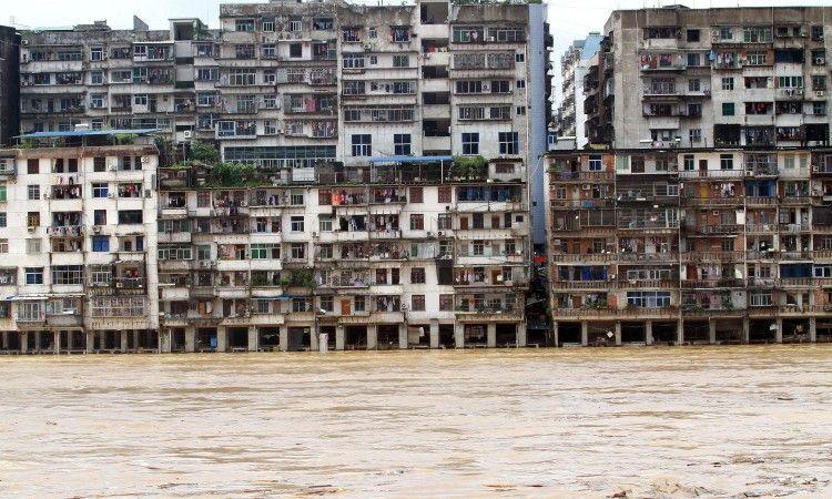 Kineske vlasti srušile branu zbog velikih poplava