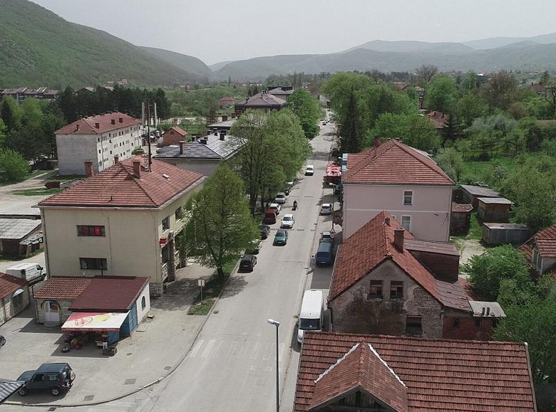 Zbog gostiju iz Srbije zabrana okupljanja u Drvaru