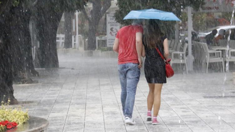 Očekuje nas kišovit vikend u BiH, temperature do 34 stepena