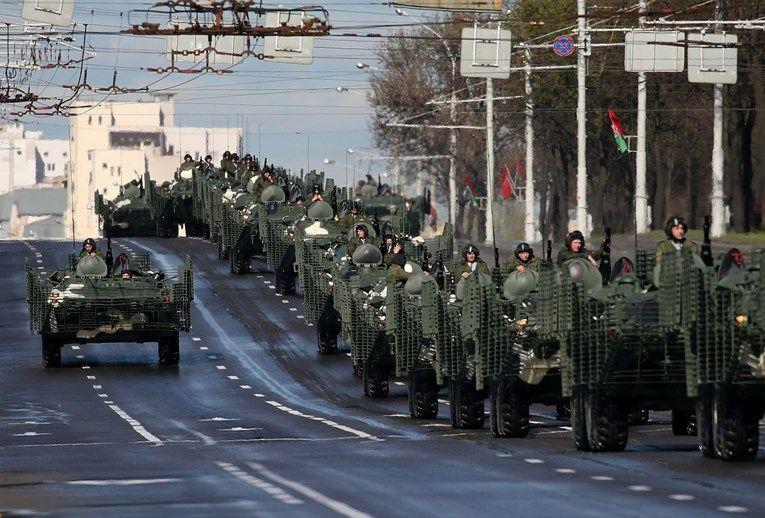 Lukašenko poslao vojsku na zapadnu stranu Bjelorusije - Avaz