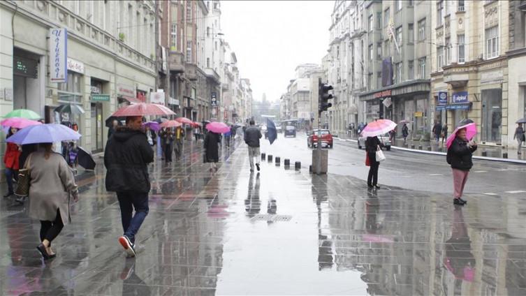 U Sarajevu pretežno oblačno vrijeme. Poslije podne i u večernjim satima se očekuje kiša, pljuskovi i grmljavina - Avaz