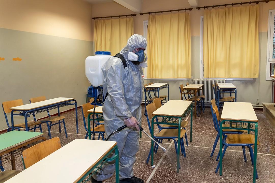 Pogledajte detaljna upustva za rad osnovnih i srednjih škola u vrijeme pandemije koronavirusa