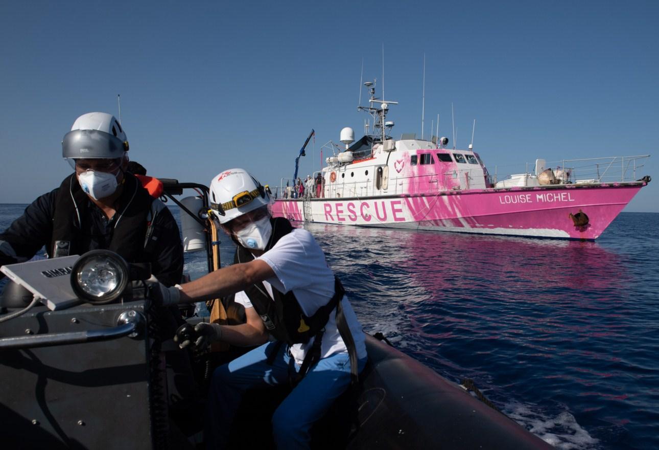 Italijanska obalna straža s Benksijevog broda sa spašavanje preuzela 49 migranata