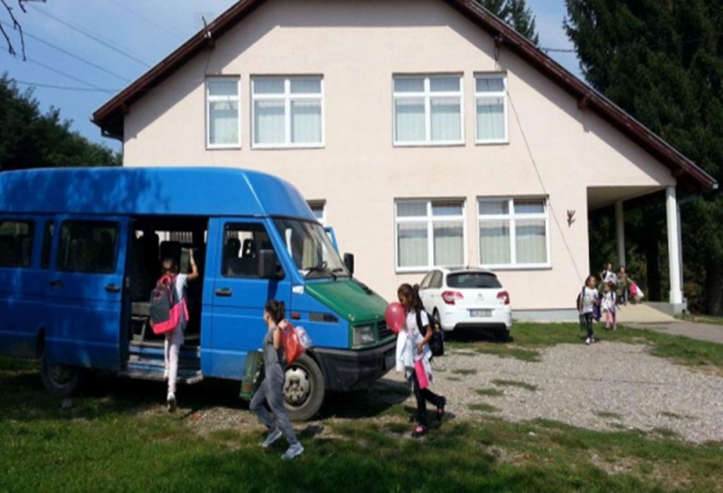 Učenici iz Liplja stupaju u štrajk jer im je onemogućeno izučavanje bosanskog jezika