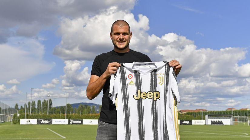 Nesvakidašnji transfer: Juventus 32-godišnjeg napadača kupio za U23 ekipu