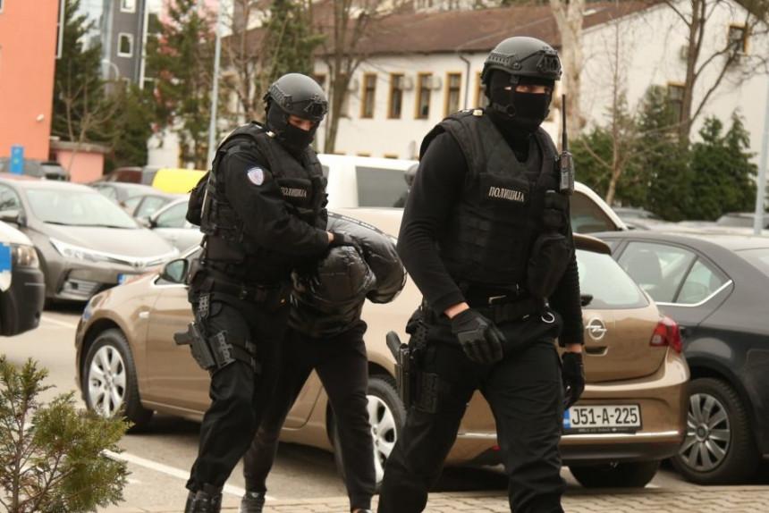 Srbijanci uhvaćeni s kokainom, za jednim raspisana potjernica u Beogradu