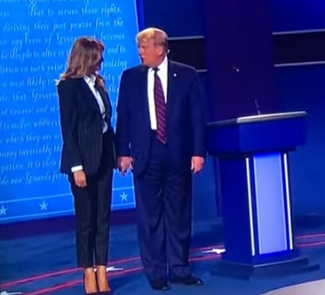 Šta se događalo Trampu s rukom nakon debate?