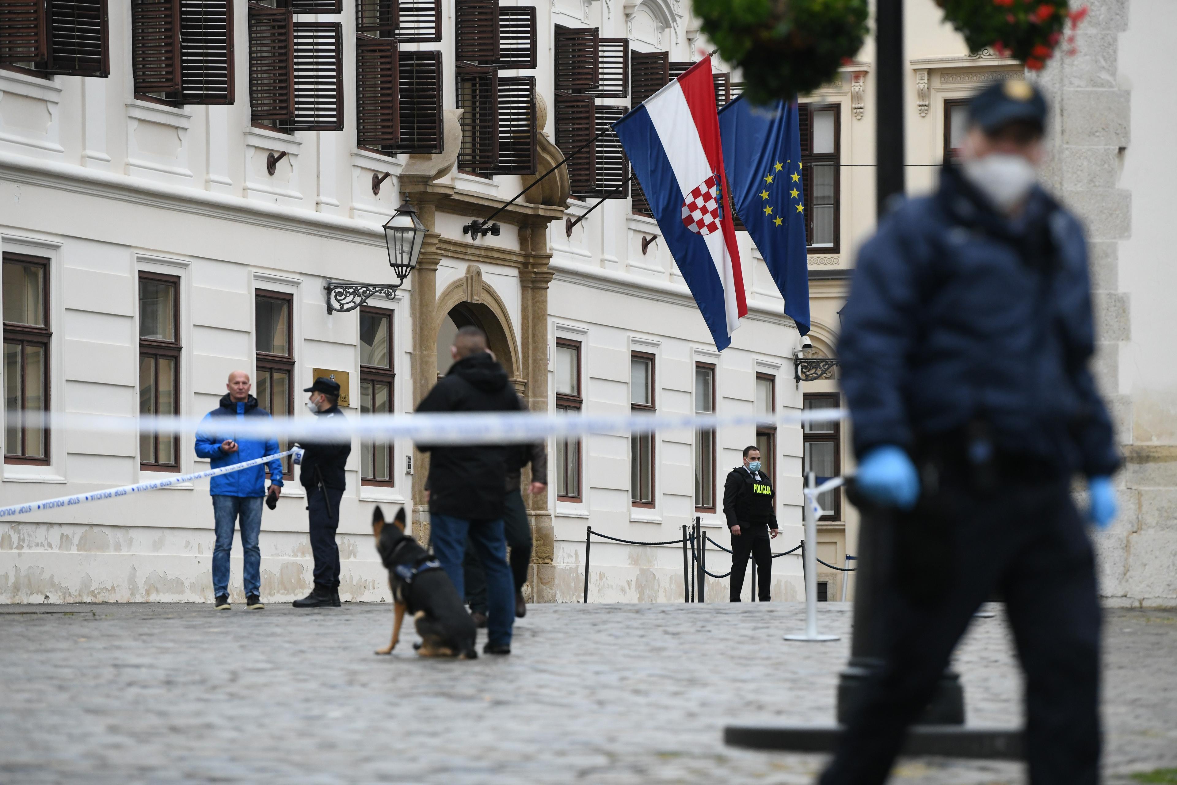 Policajac koji je radio na osiguranju zgrade Vlade Hrvatske ima prostrijelne rane i stabilno je