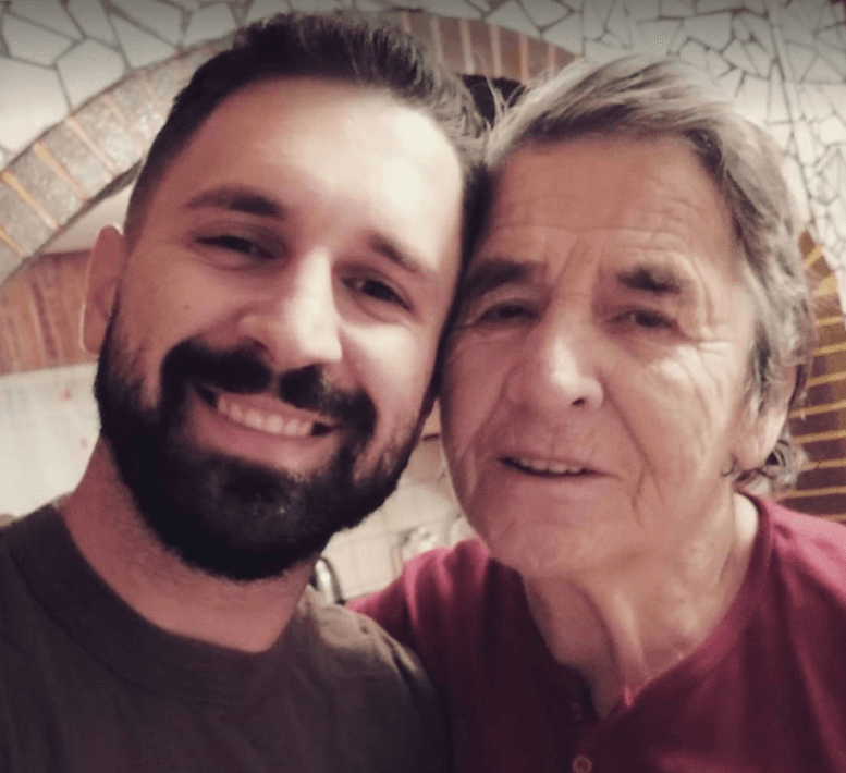 Adi Bebanić posjetio rodnu kuću u Mostaru: Dok je nene, imam se gdje vratiti