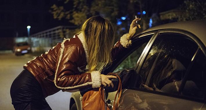 Nadali se "druženju" s prostitutkom, ali su ih u mraku čekali razbojnici koji su im oteli vozilo, novac i mobitele
