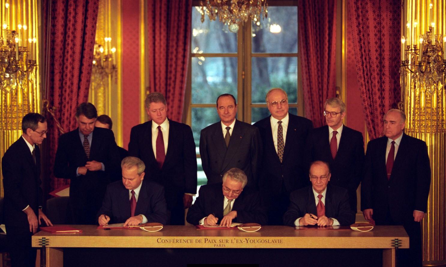 Prije 25 godina potpisan Dejtonski sporazum, nepravedni mir, ali ipak bolji od nastavka rata