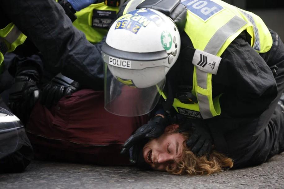 60 arrested at London anti-lockdown protest