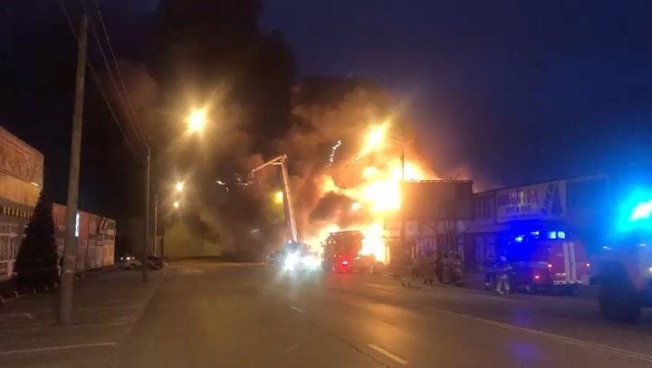 Požar u prodavnici pirotehnike izazvao veliki vatromet