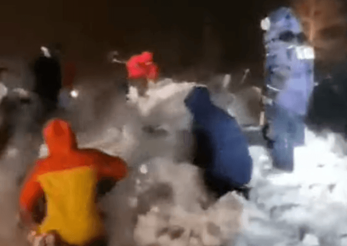 Lavina zatrpala skijalište u Rusiji, poginulo troje ljudi, među njima i 18-mjesečno dijete