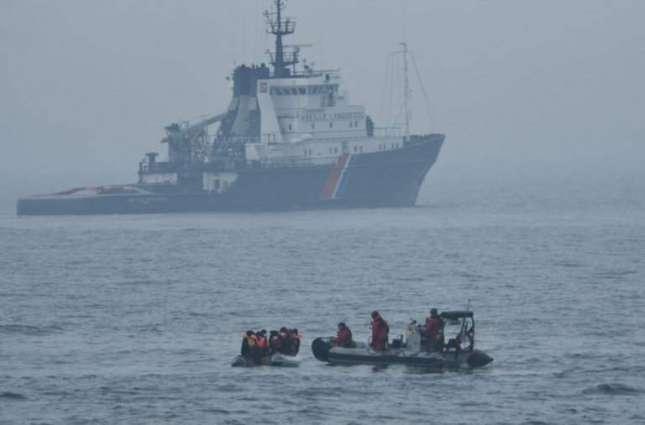 Sixteen of the boat passengers, including three children, were hospitalised afterwards - Avaz