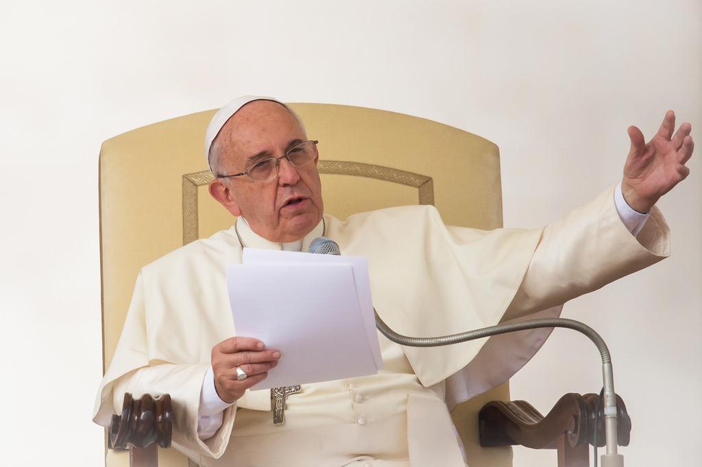 Papa Franjo novim dekretom omogućio veću ravnopravnost žena u Crkvi