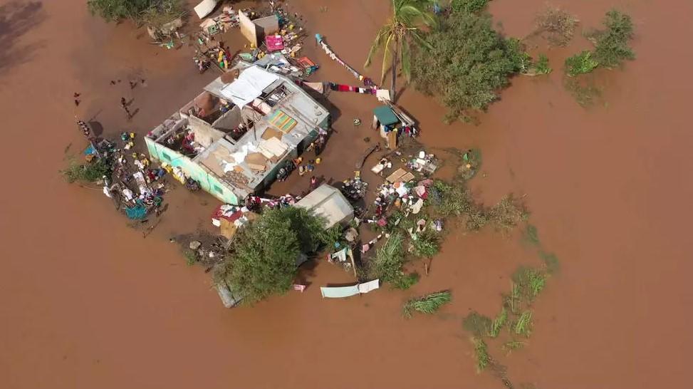Cyclone Eloise leaves hundreds homeless in Mozambique