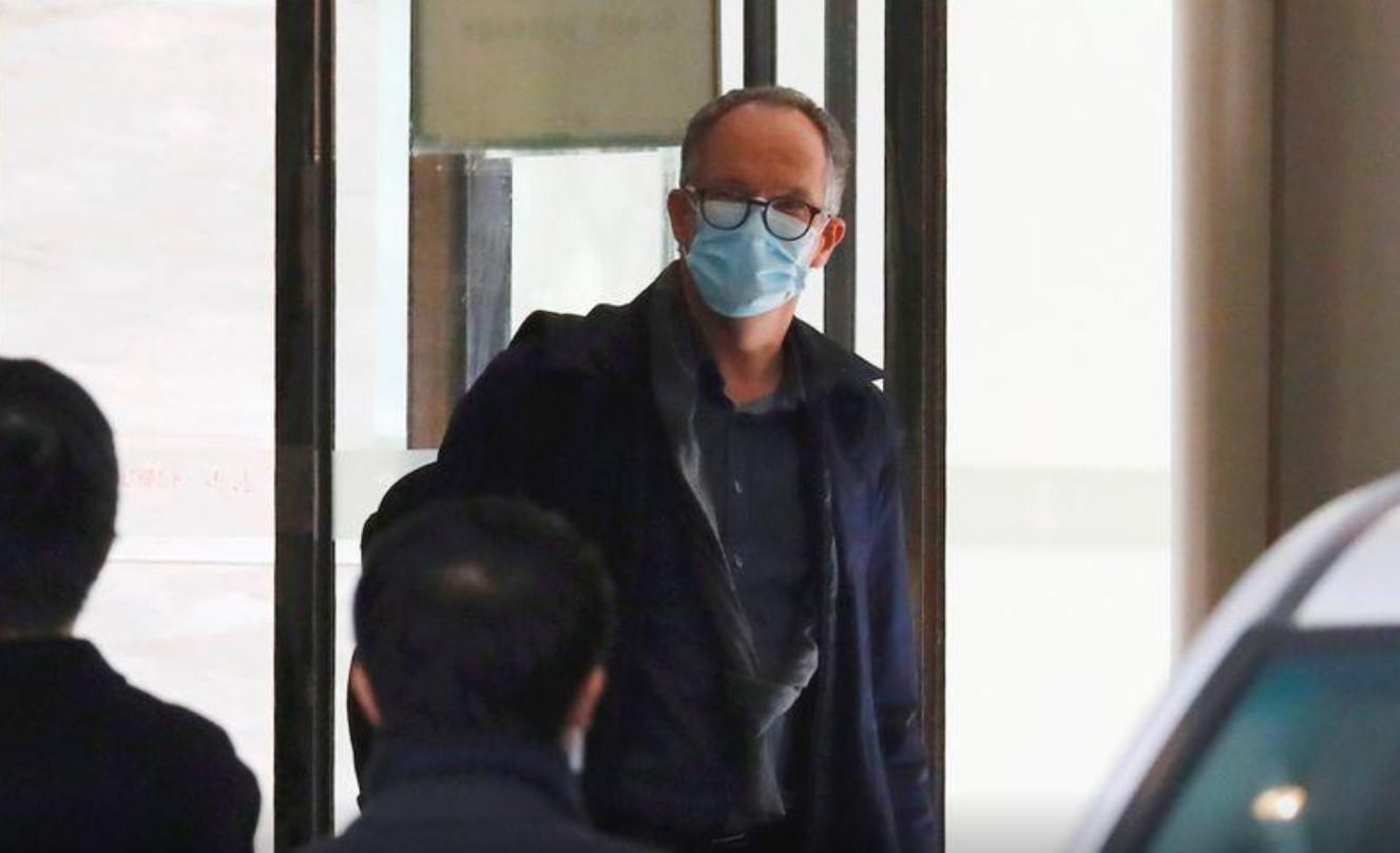 Peter Ben Embarek, a member of the World Health Organisation (WHO) team tasked with investigating the origins of the coronavirus disease (COVID-19), leaves his quarantine hotel in Wuhan, Hubei province, China January 28, 2021. - Avaz