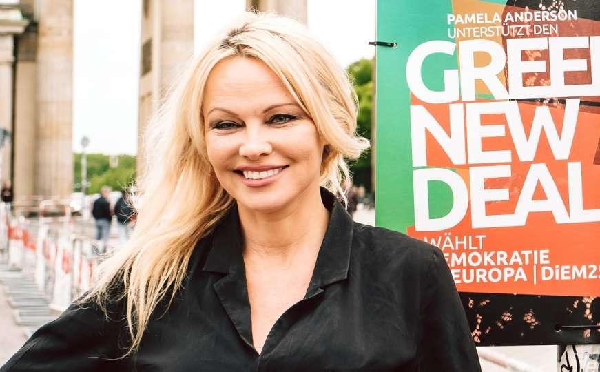 Pamela Anderson nakon udaje donijela odluku kojom je razočarala fanove