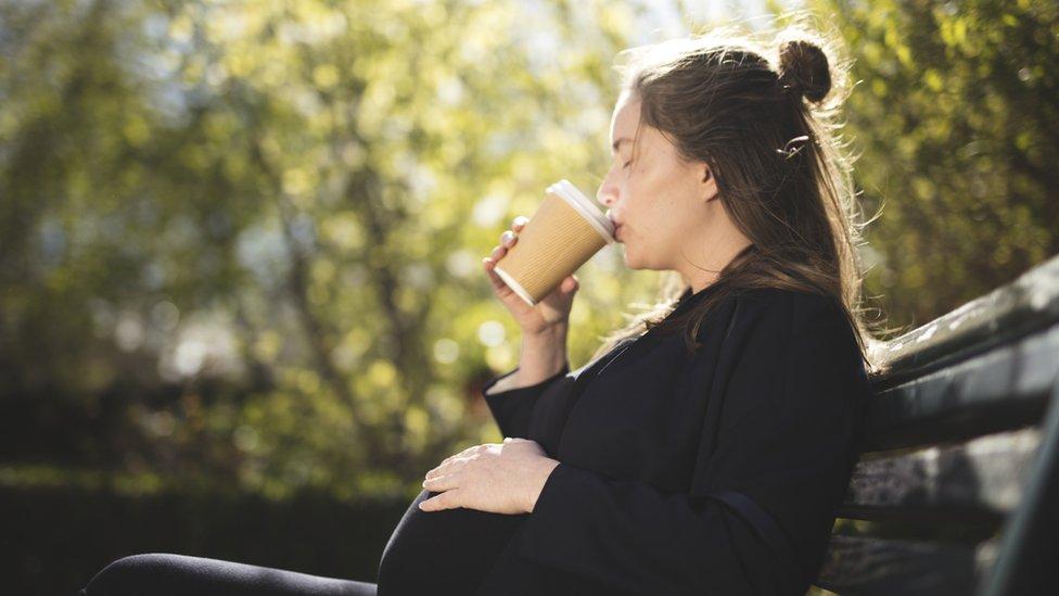 Koliko šoljica kafe smije dnevno popiti trudnica